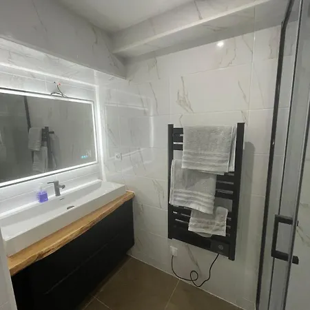 Elegant - Hippodrome Apartmán *